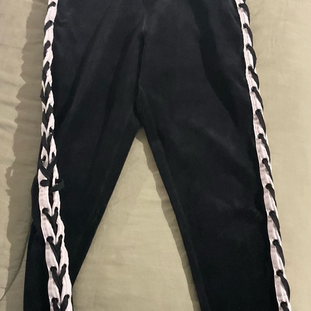 Black VELOUR Leggings with White Cutout Side Pattern